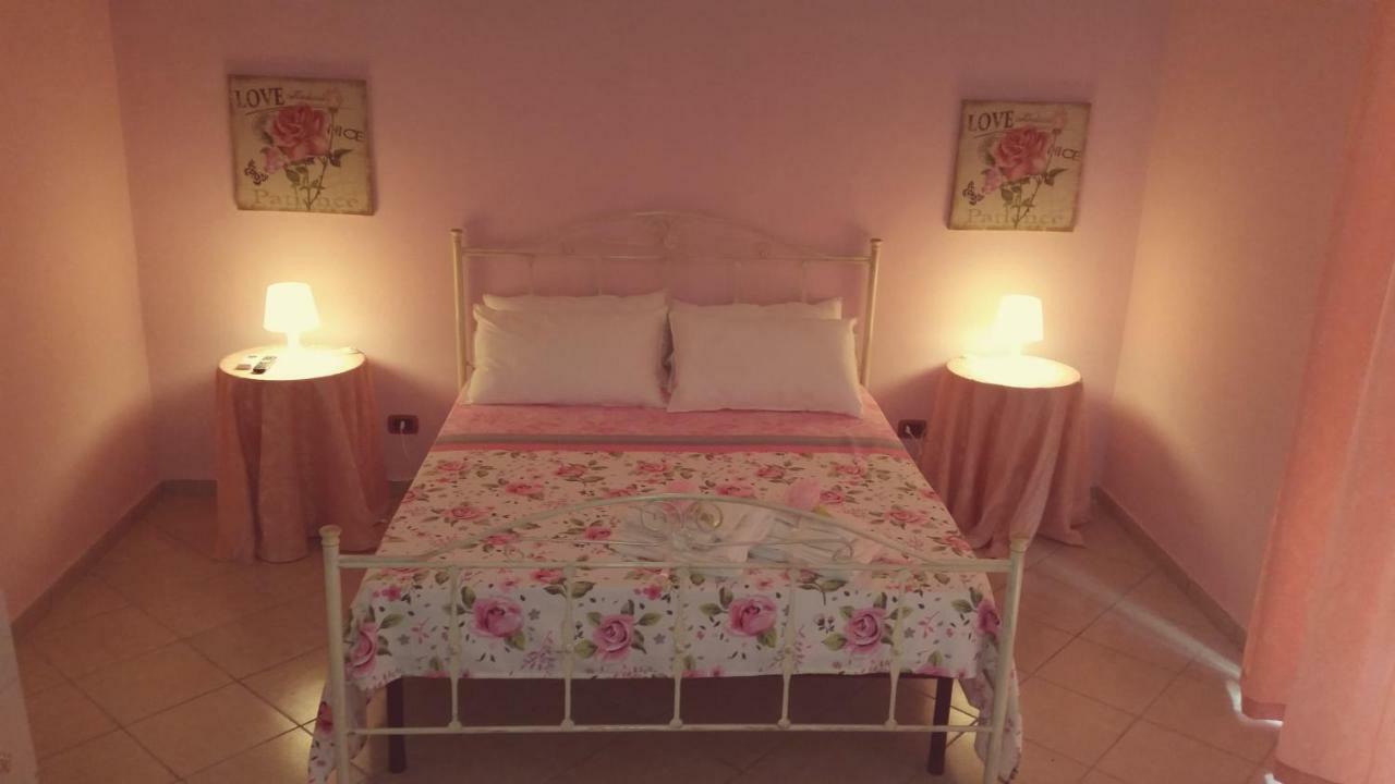 B&B La Rosa Taranto Exterior photo